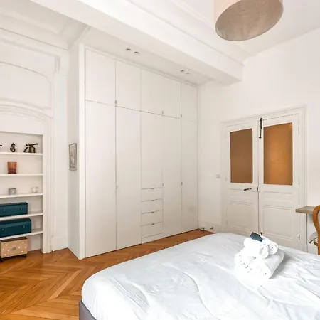 Le Meissonier 3-bedroom In Terreaux Lägenhet *