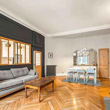 Apartment Le Meissonier 3-bedroom In Terreaux *
